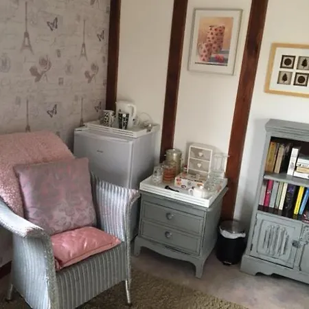 D' Hotes A Benaize Frühstückspension Coulonges (Indre)