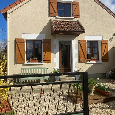 D' Hotes A Benaize * Coulonges (Indre)