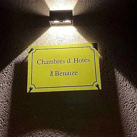D' Hotes A Benaize Bed & Breakfast